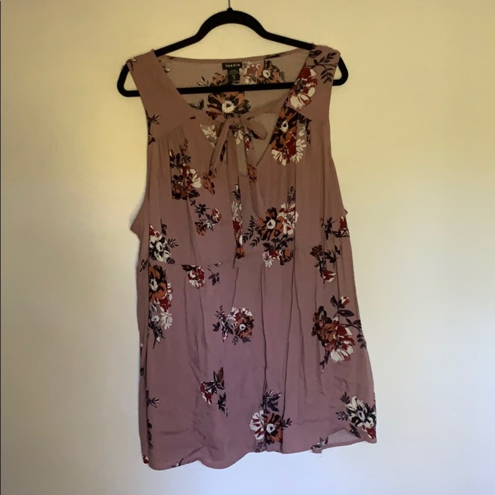 Torrid Floral Blouse - Mauve and White